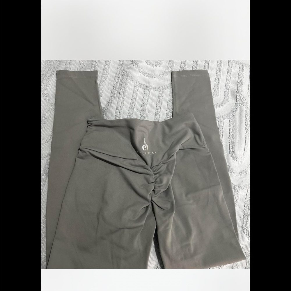 Ryderwear Leggings size small  excellent condition .